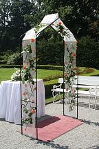 Floral wedding arch (254)