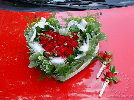 Decoration for the wedding car