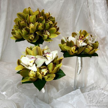 Bouquets for bridesmaids